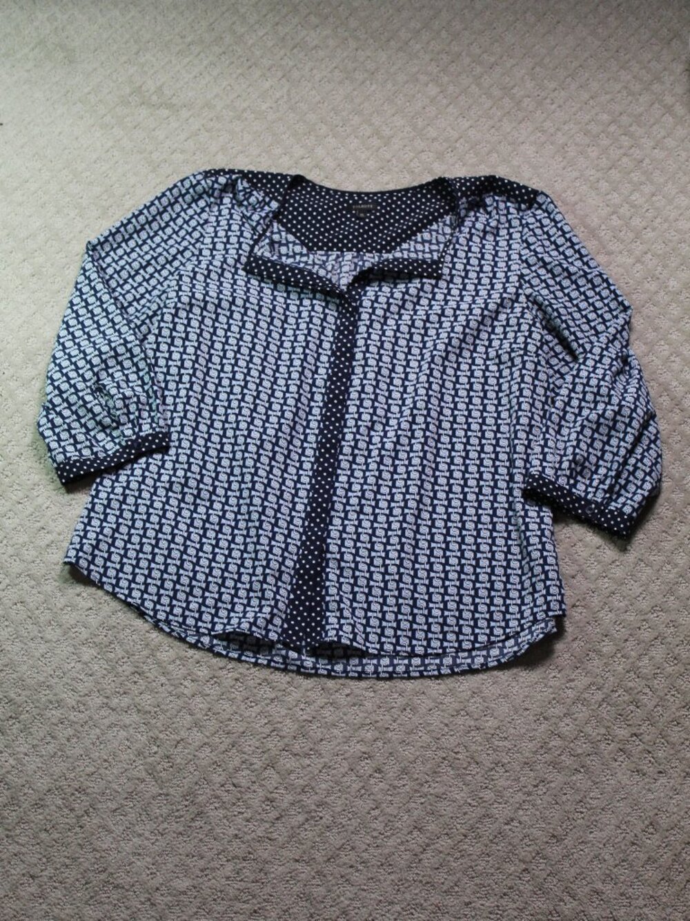 Talbots Size XL Blue Chain Print 3/4 Sleeve Blouse